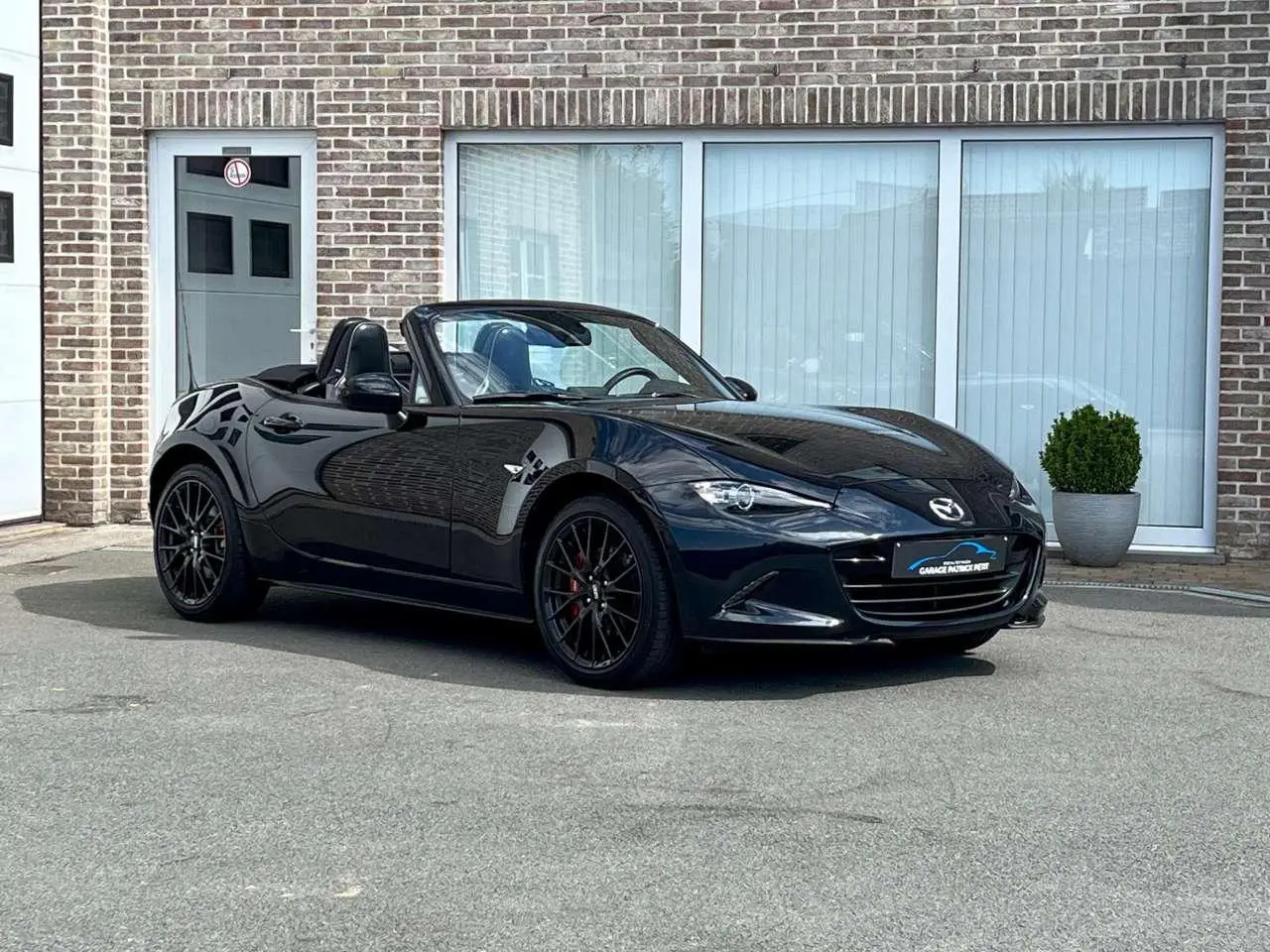 Photo 1 : Mazda Mx-5 2023 Essence