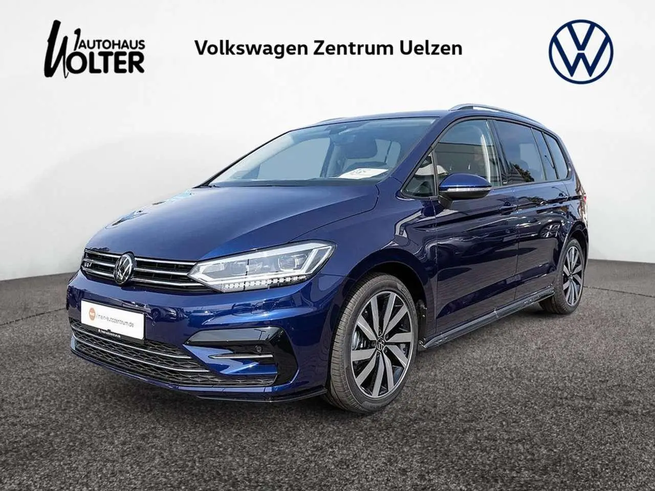 Photo 1 : Volkswagen Touran 2024 Petrol