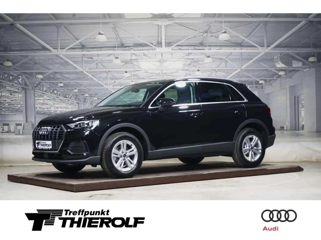 Photo 1 : Audi Q3 2024 Essence