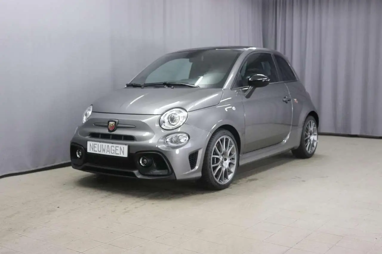 Photo 1 : Abarth 695 2024 Petrol