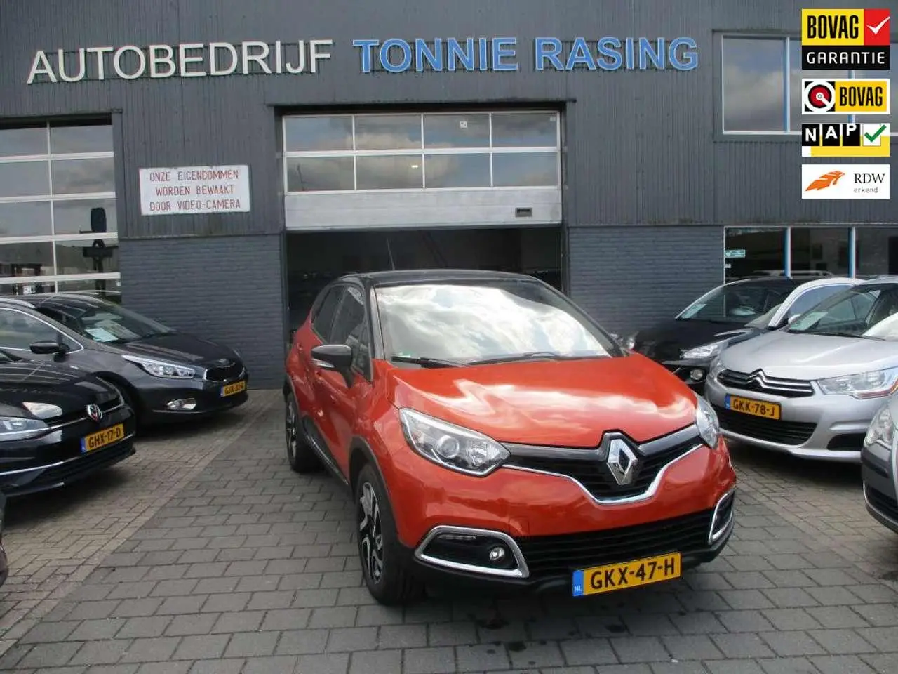 Photo 1 : Renault Captur 2017 Petrol