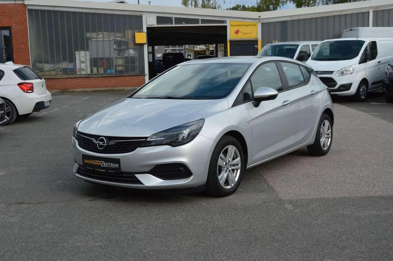 Photo 1 : Opel Astra 2021 Essence