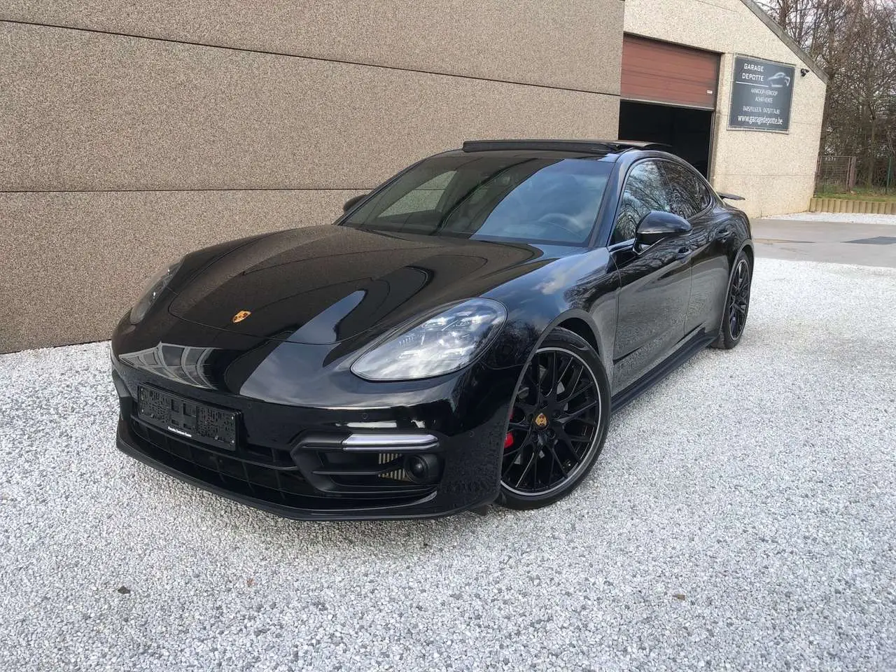 Photo 1 : Porsche Panamera 2019 Essence