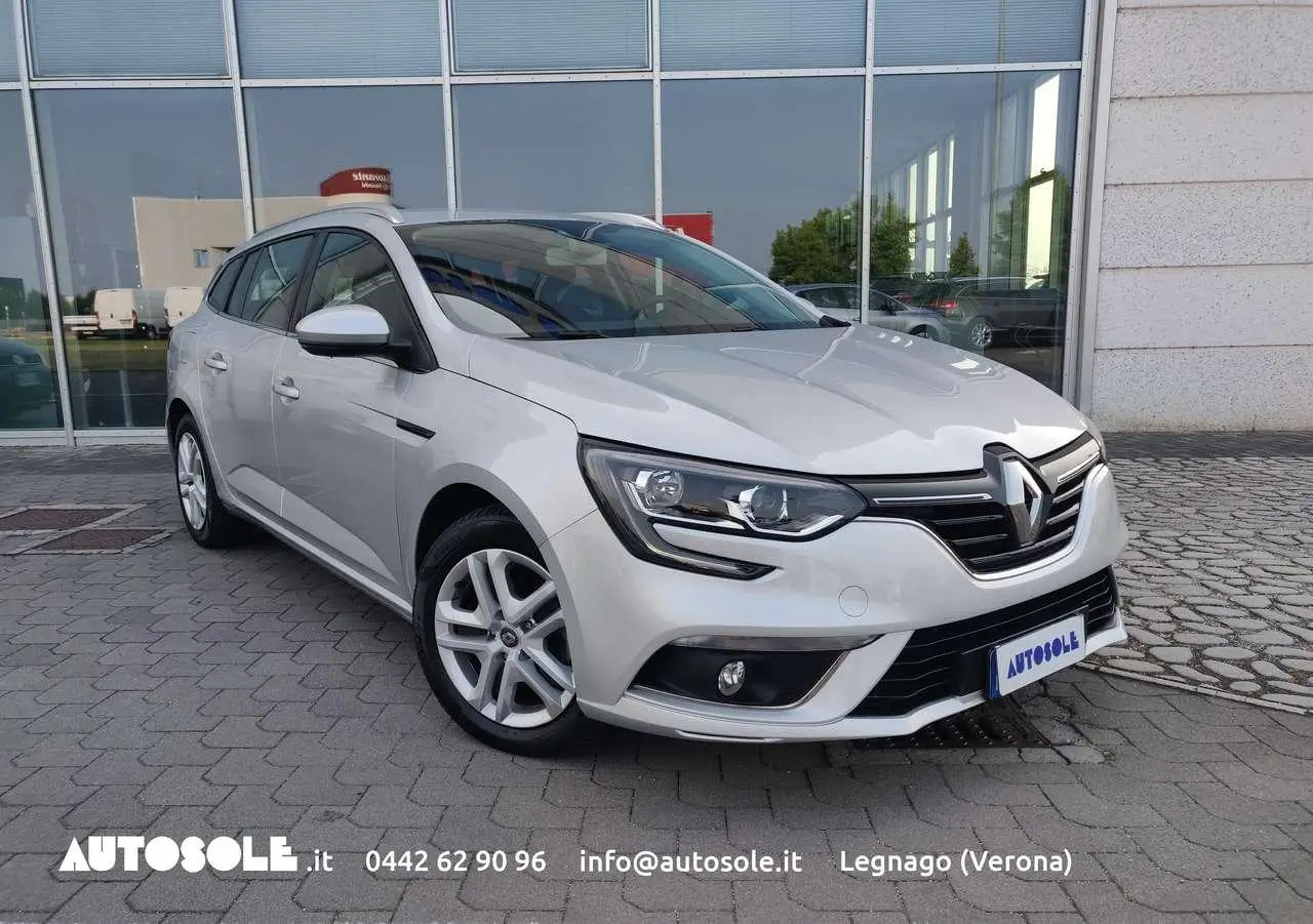 Photo 1 : Renault Megane 2020 Diesel