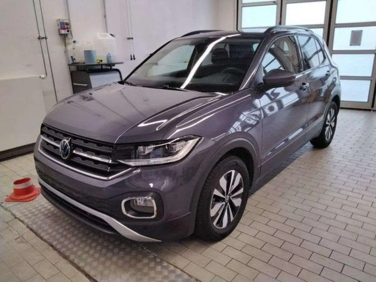 Photo 1 : Volkswagen T-cross 2023 Essence