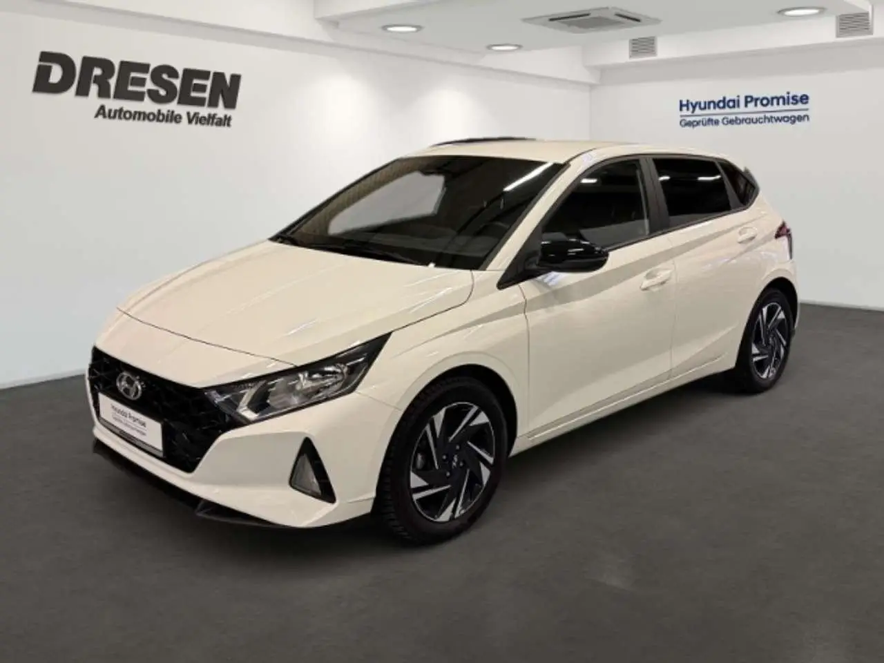 Photo 1 : Hyundai I20 2023 Petrol