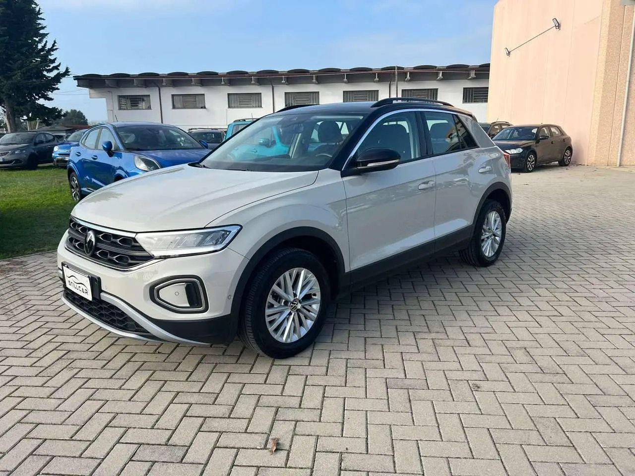 Photo 1 : Volkswagen T-roc 2022 Petrol