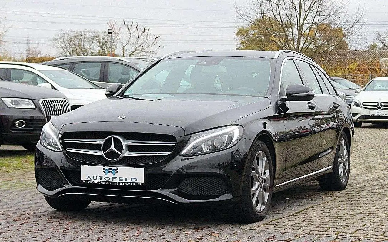 Photo 1 : Mercedes-benz Classe C 2018 Petrol