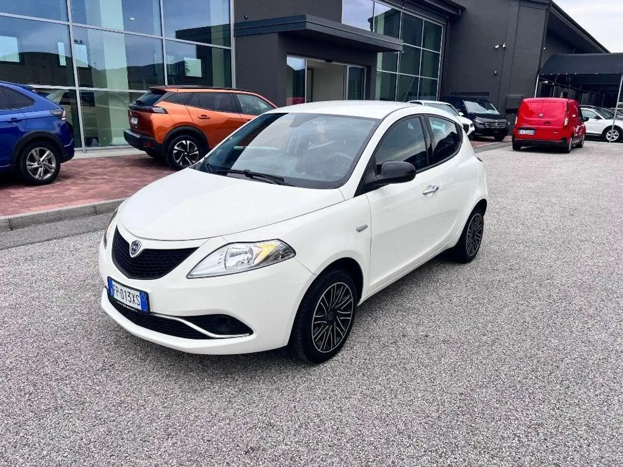 Photo 1 : Lancia Ypsilon 2018 Essence