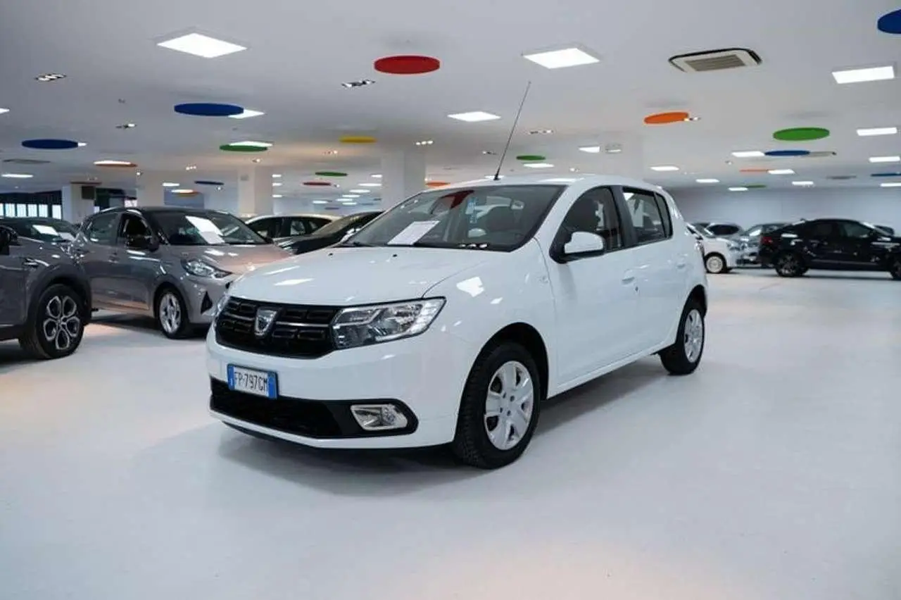 Photo 1 : Dacia Sandero 2018 Petrol