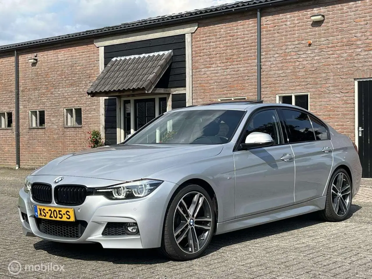 Photo 1 : Bmw Serie 3 2019 Essence