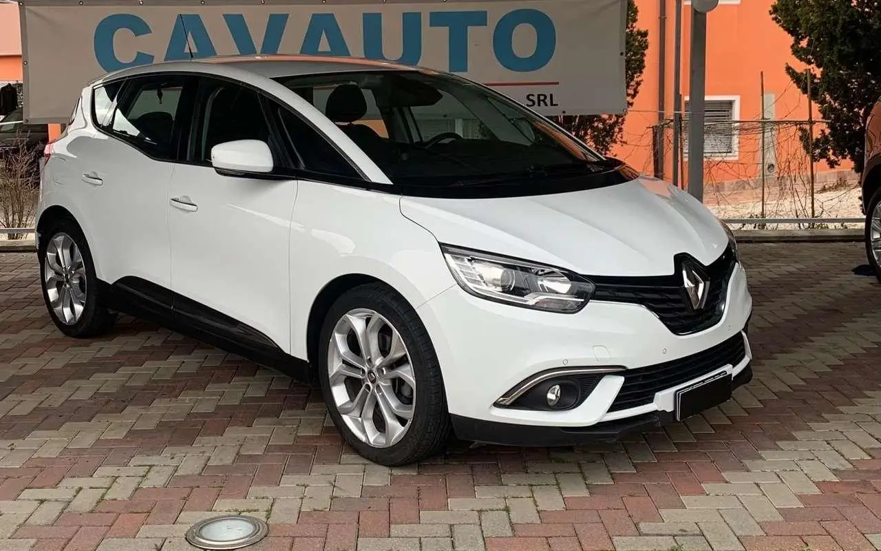 Photo 1 : Renault Scenic 2018 Diesel