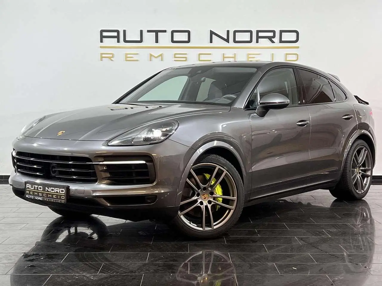 Photo 1 : Porsche Cayenne 2020 Hybride