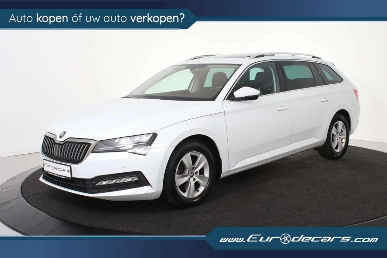 Photo 1 : Skoda Superb 2019 Essence