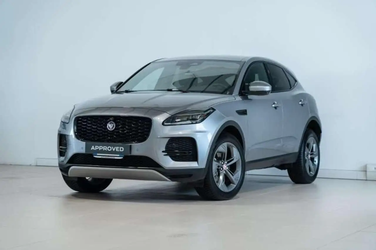 Photo 1 : Jaguar E-pace 2021 Hybride