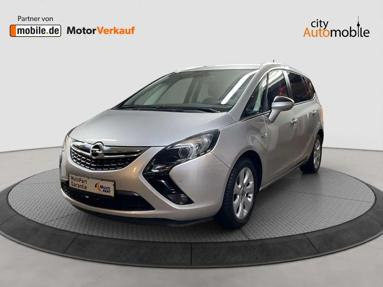 Photo 1 : Opel Zafira 2015 Petrol