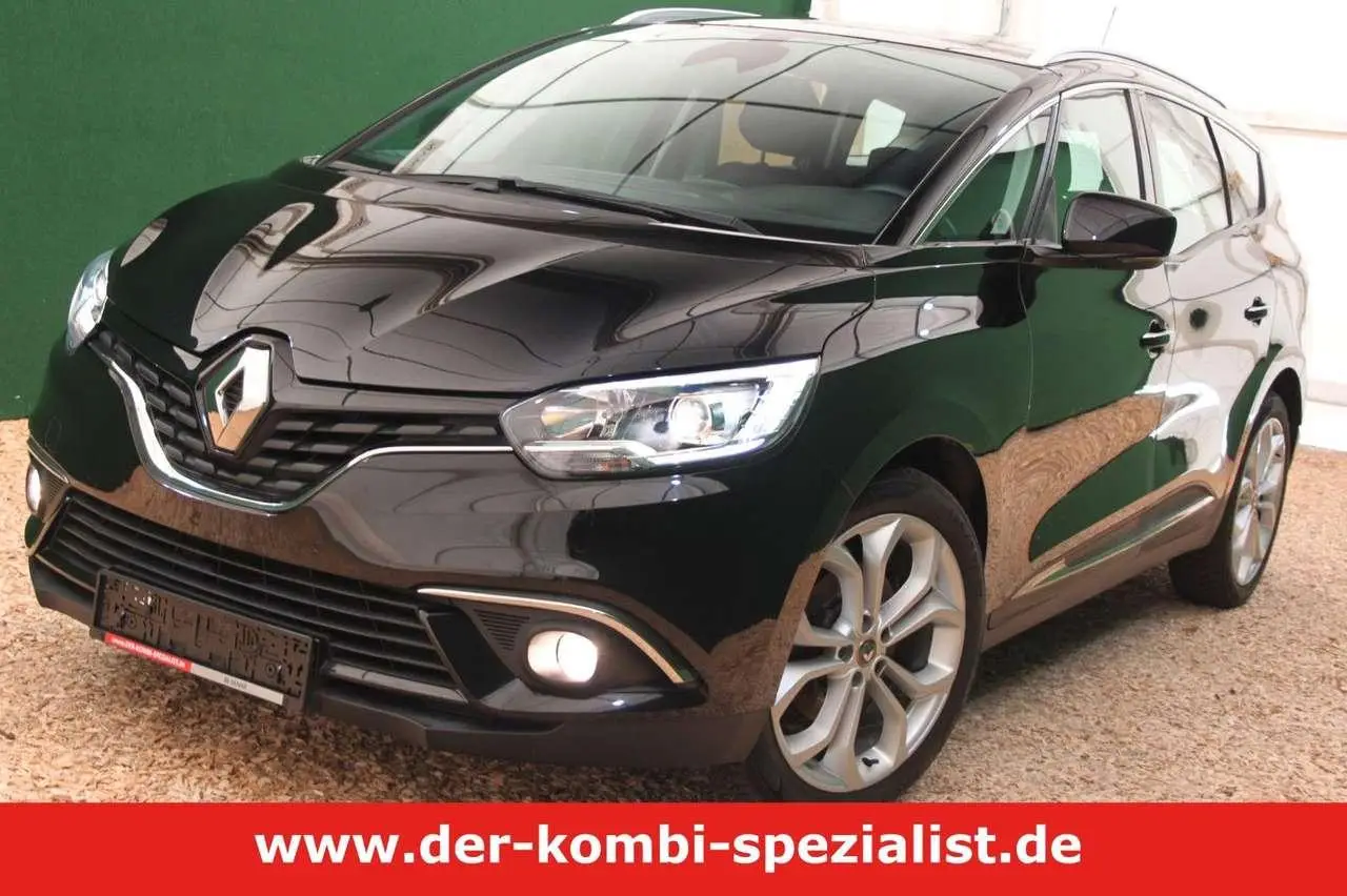 Photo 1 : Renault Grand Scenic 2018 Essence