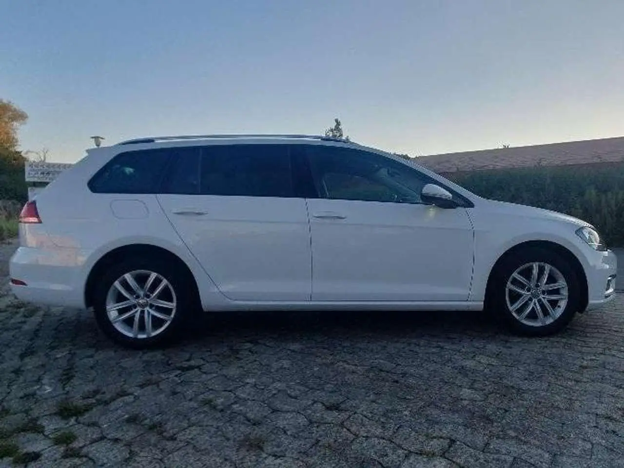 Photo 1 : Volkswagen Golf 2017 Petrol