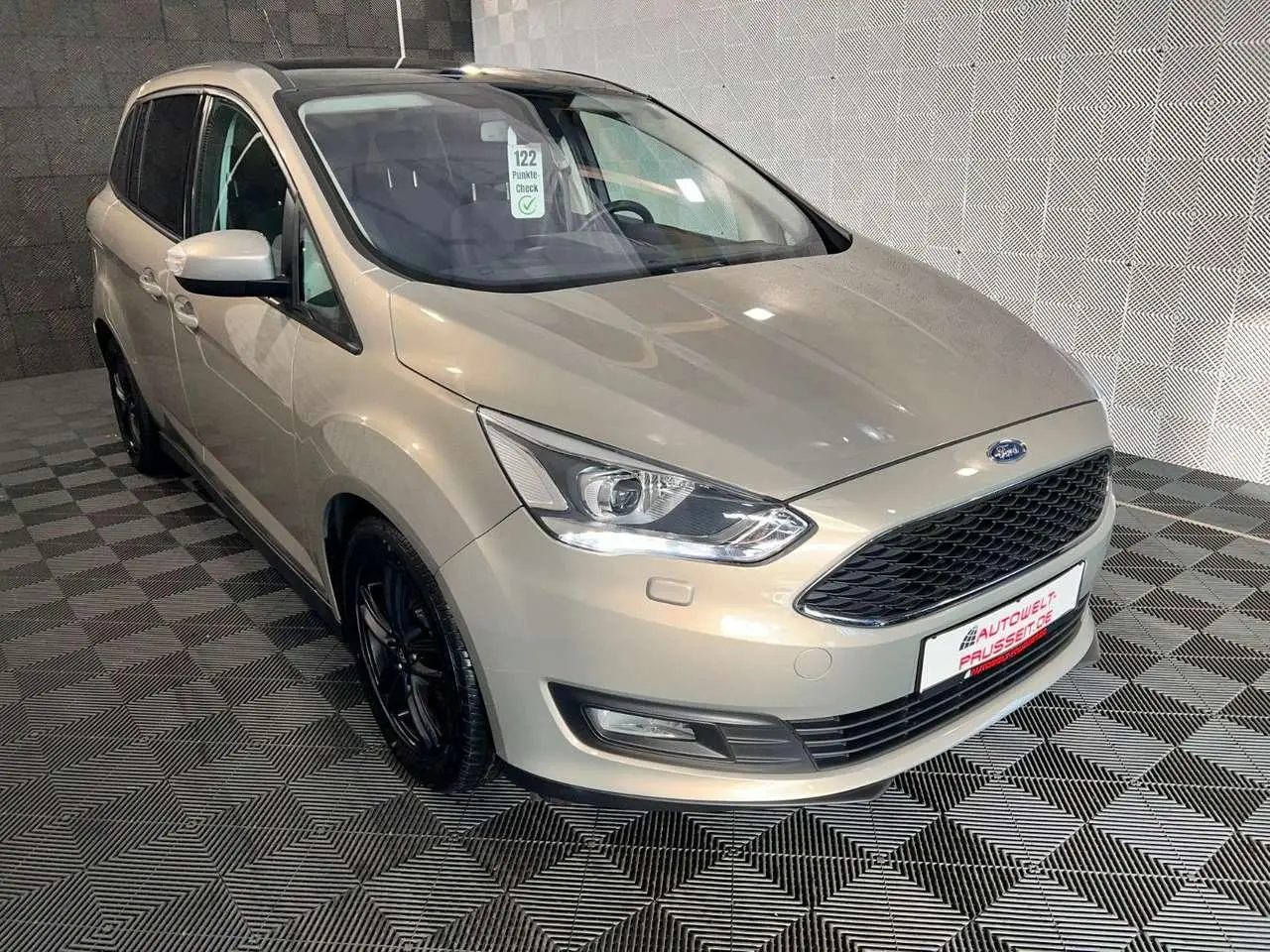 Photo 1 : Ford Grand C-max 2017 Petrol