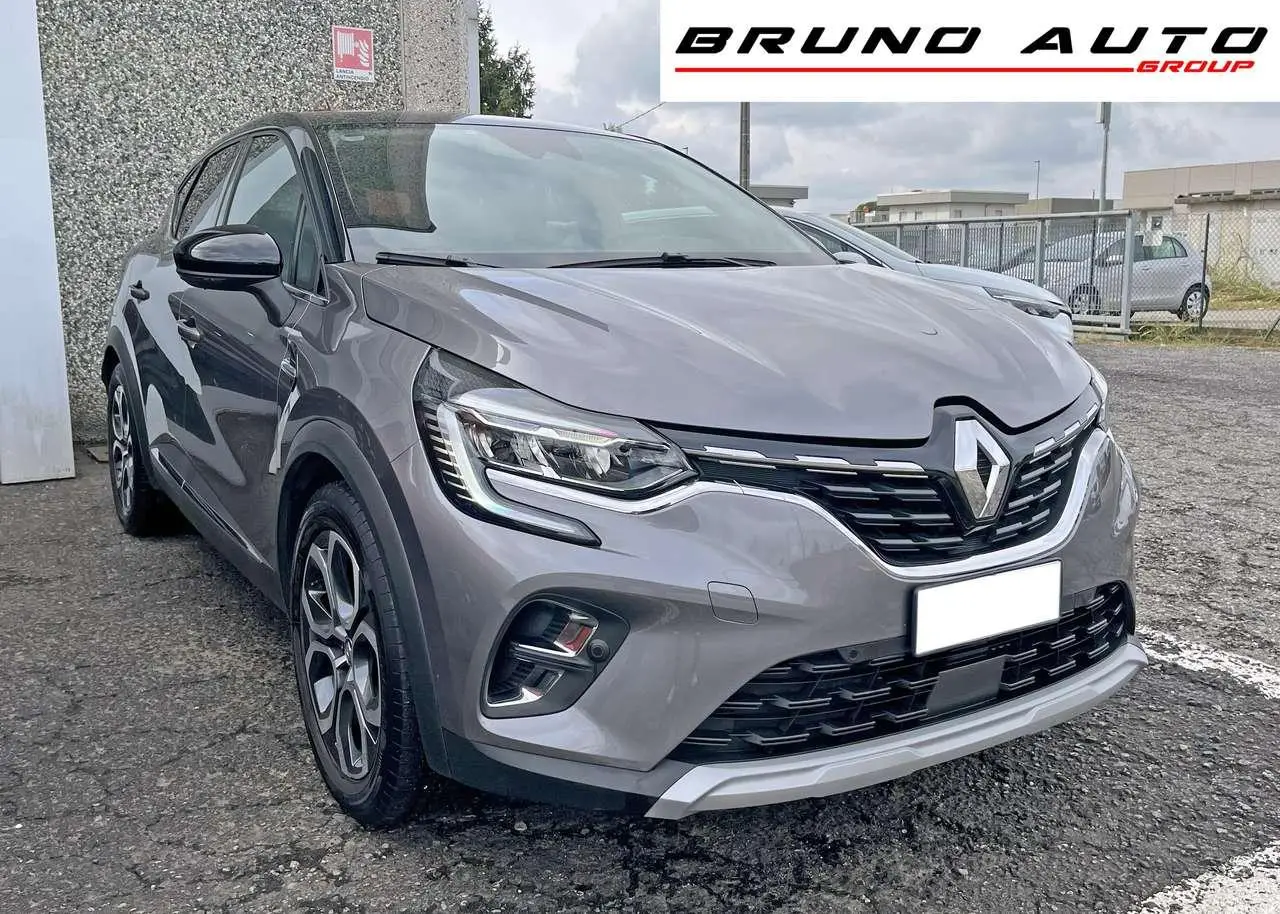 Photo 1 : Renault Captur 2021 Hybride