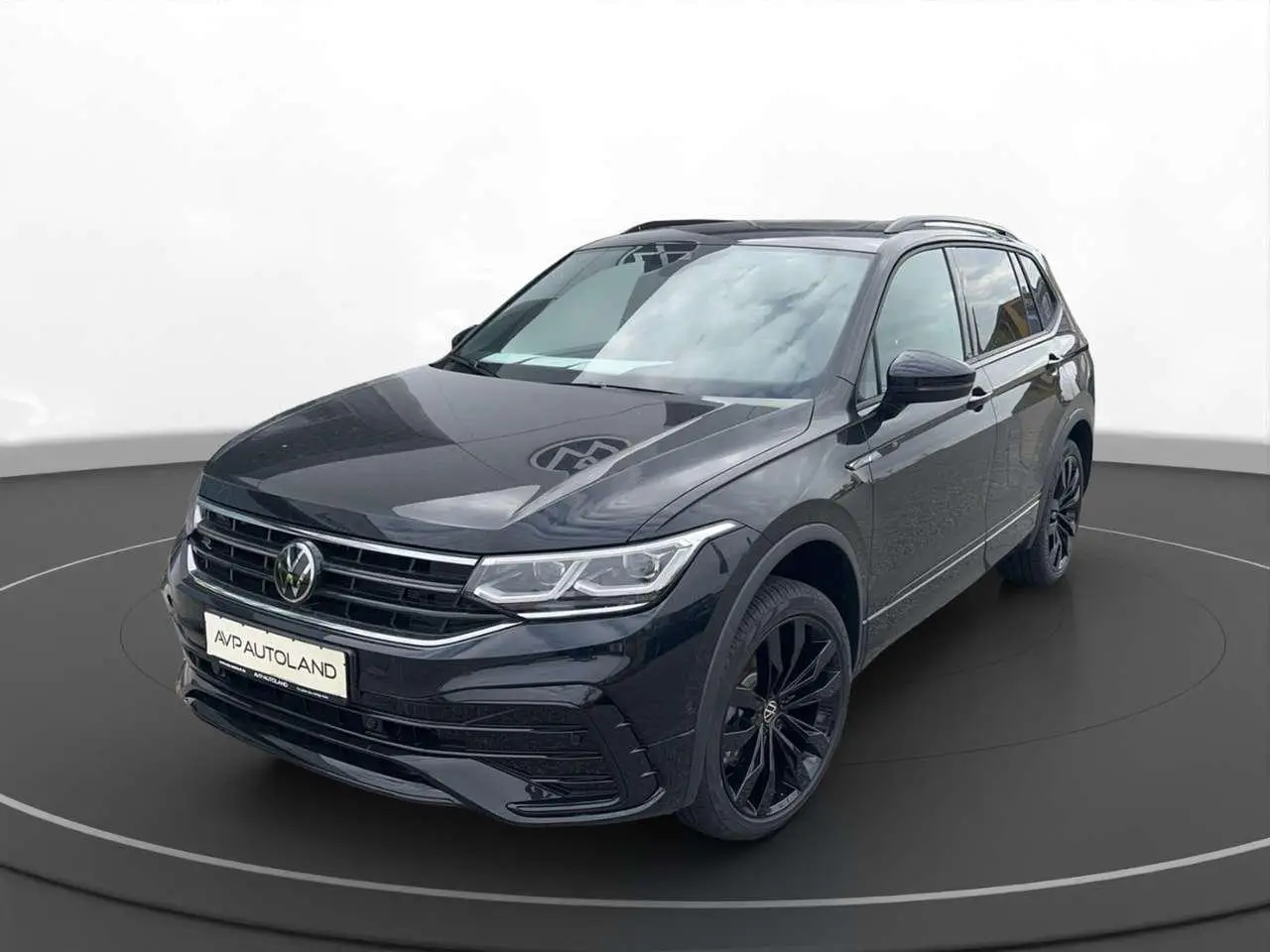 Photo 1 : Volkswagen Tiguan 2024 Petrol