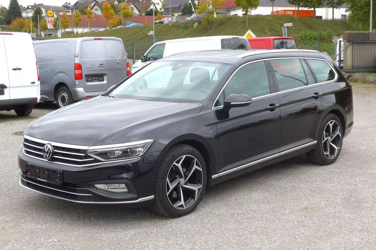 Photo 1 : Volkswagen Passat 2021 Diesel