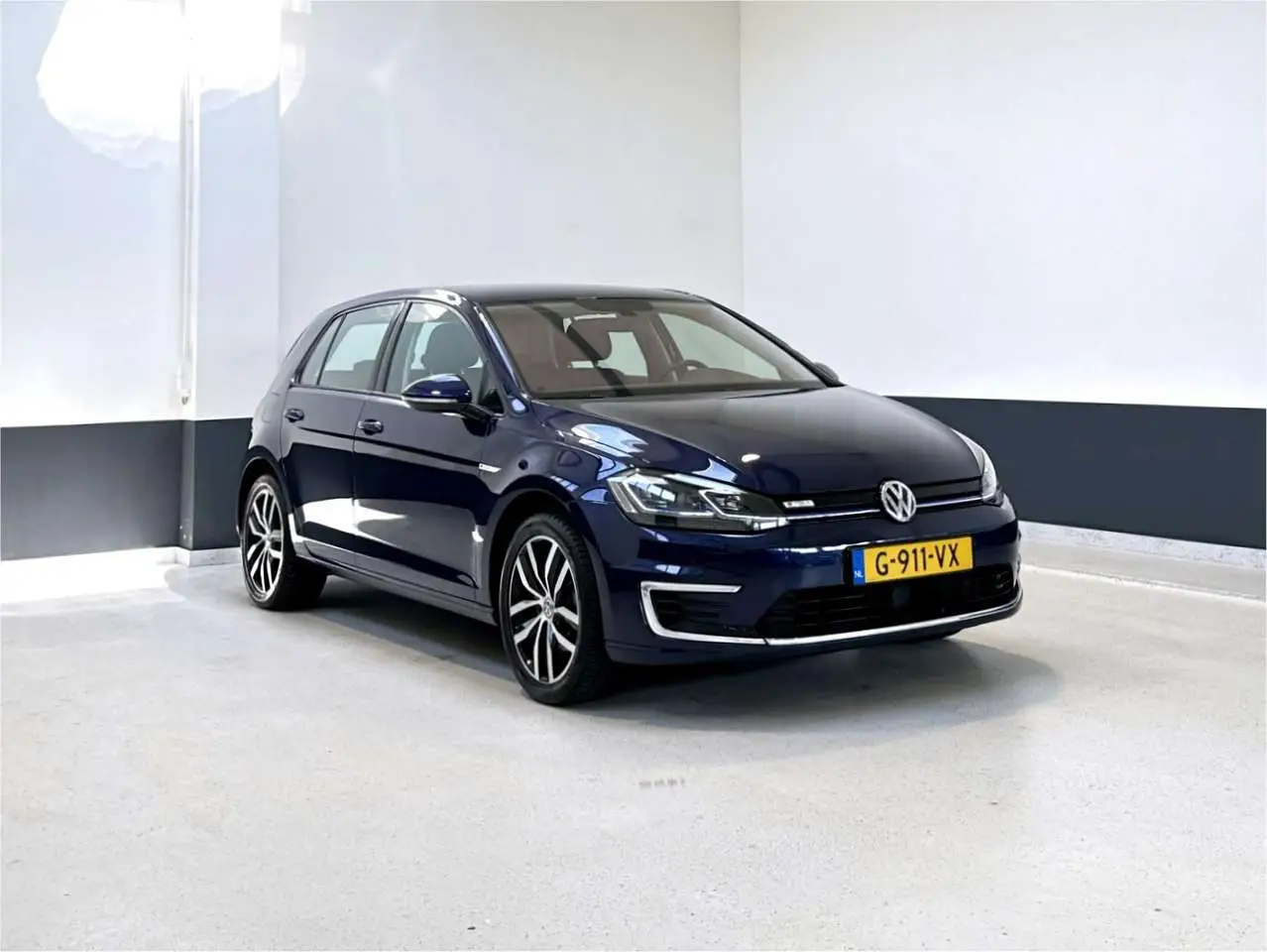 Photo 1 : Volkswagen Golf 2019 Electric