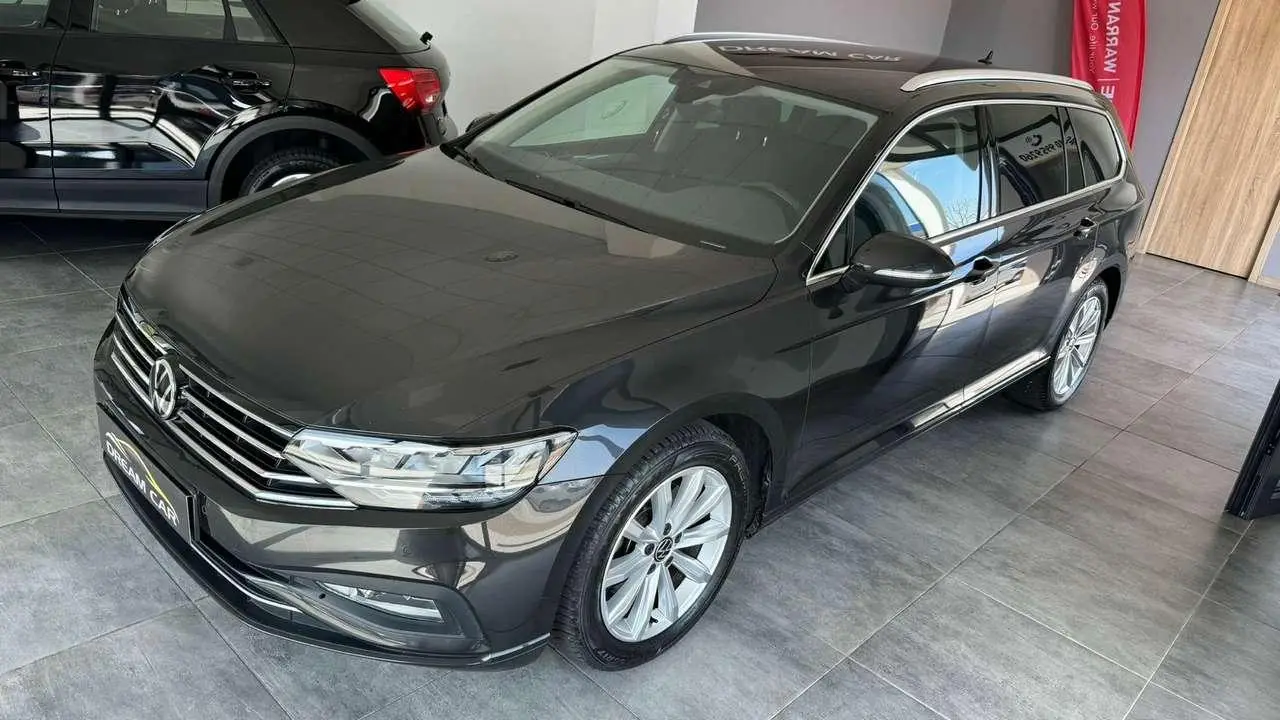 Photo 1 : Volkswagen Passat 2021 Diesel