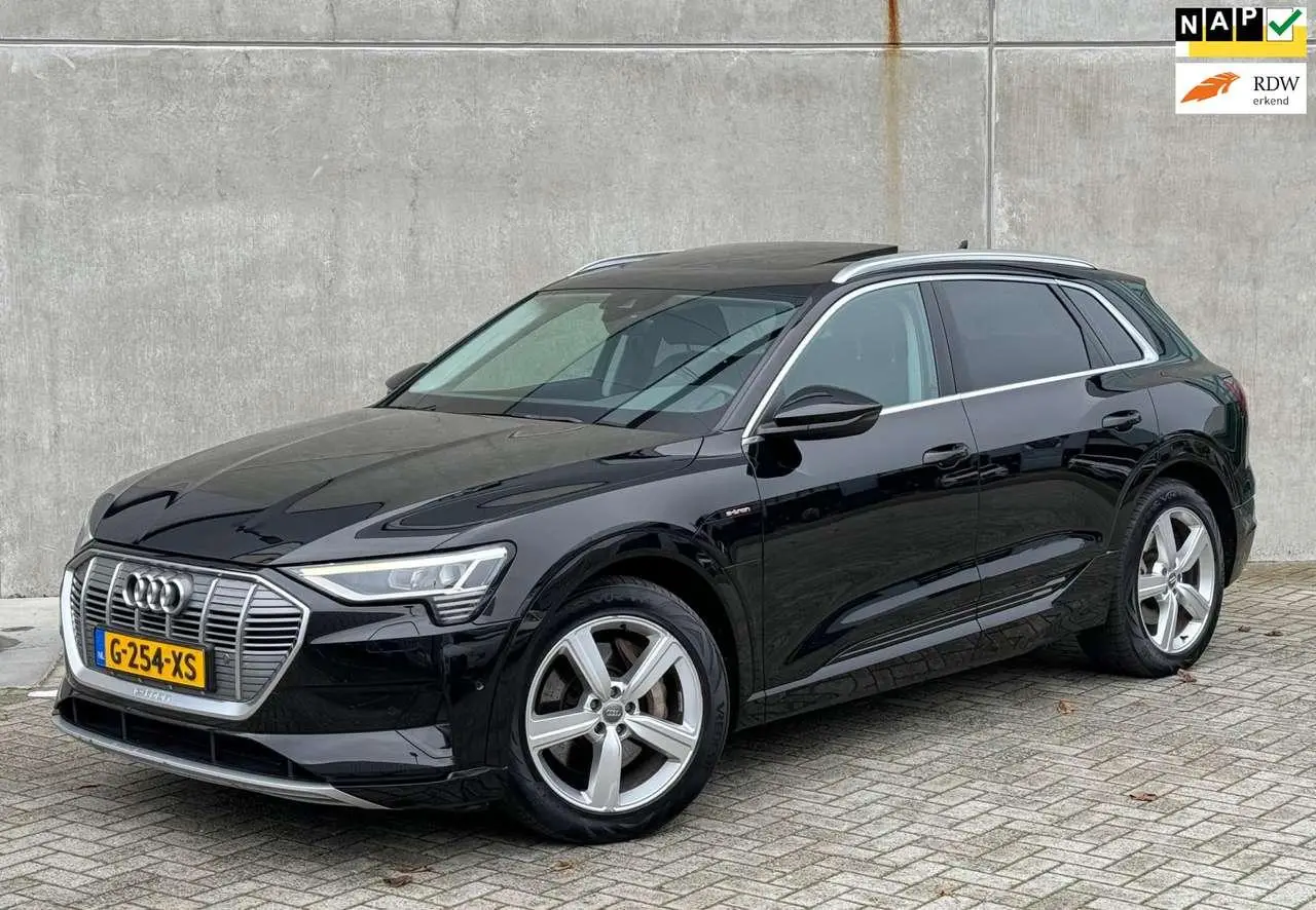 Photo 1 : Audi E-tron 2019 Électrique