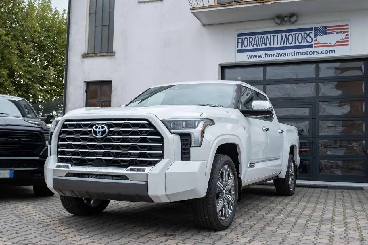 Photo 1 : Toyota Tundra 2024 Hybride