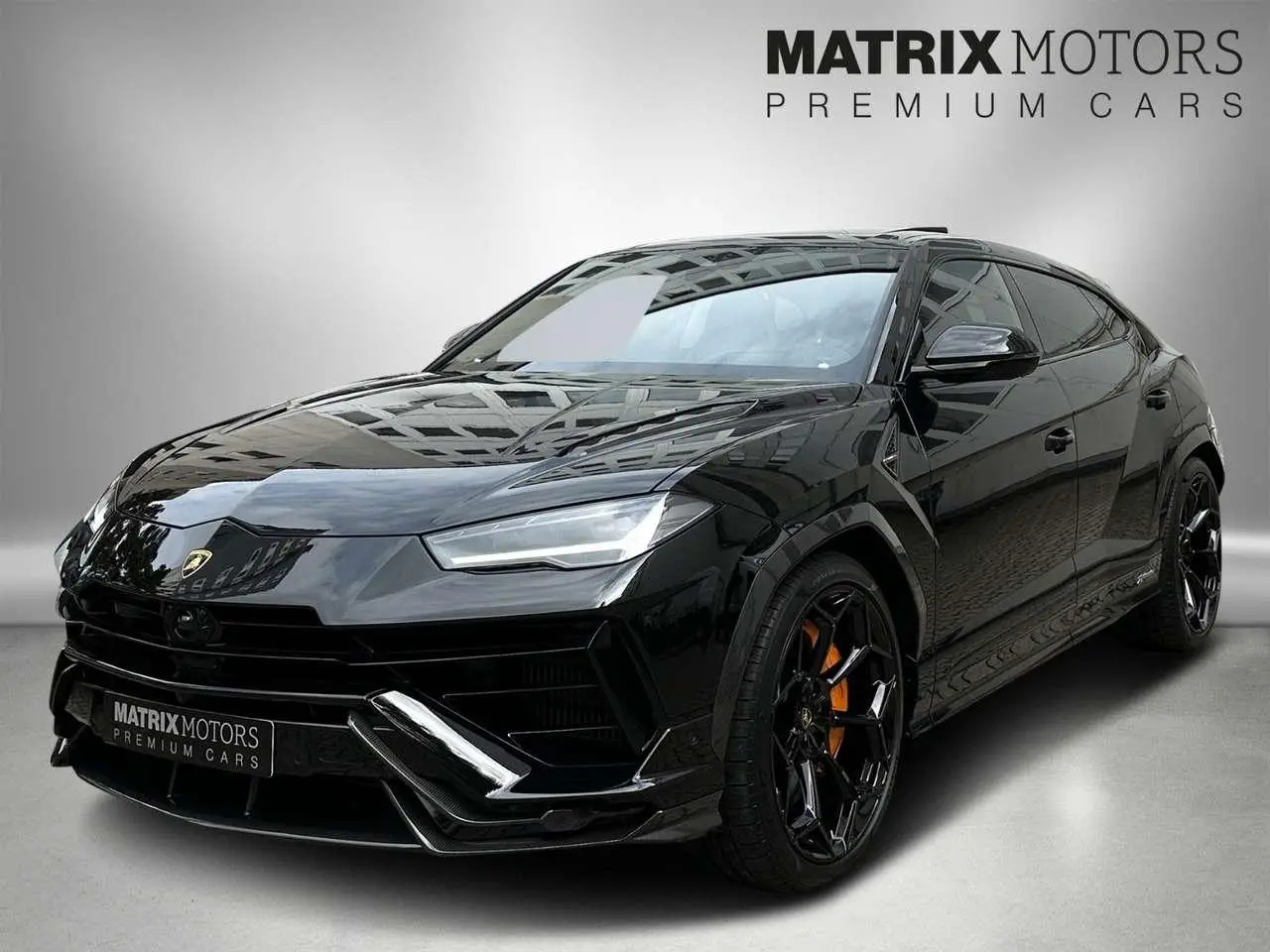 Photo 1 : Lamborghini Urus 2024 Essence