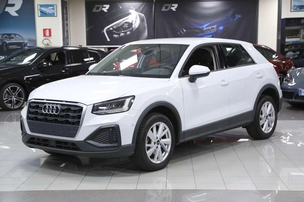 Photo 1 : Audi Q2 2022 Diesel