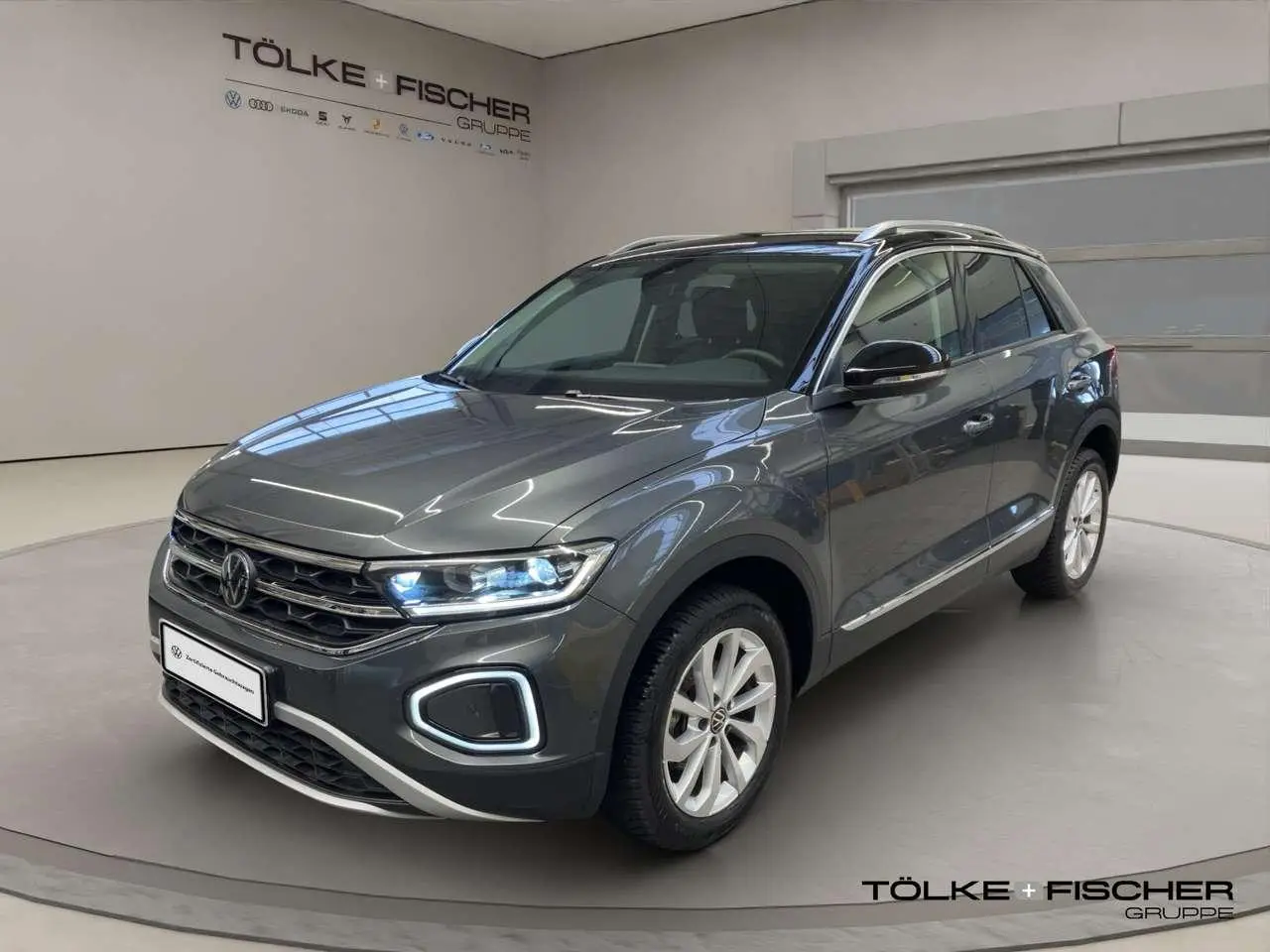 Photo 1 : Volkswagen T-roc 2024 Petrol