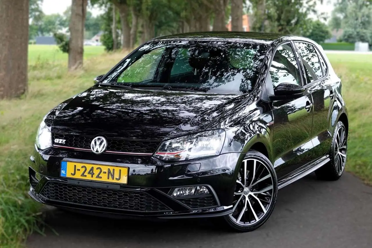 Photo 1 : Volkswagen Polo 2015 Essence