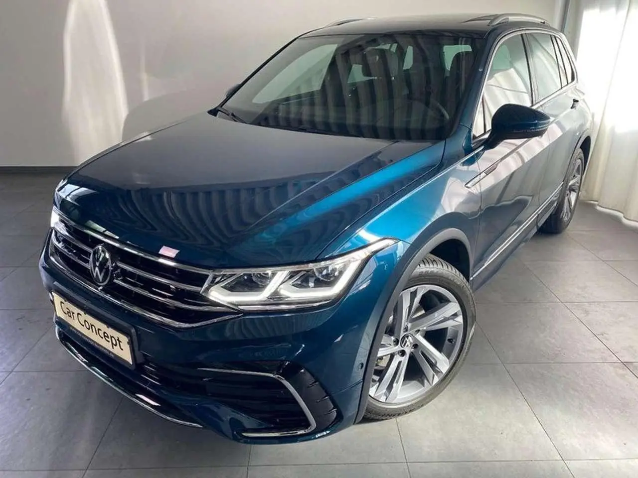 Photo 1 : Volkswagen Tiguan 2023 Petrol