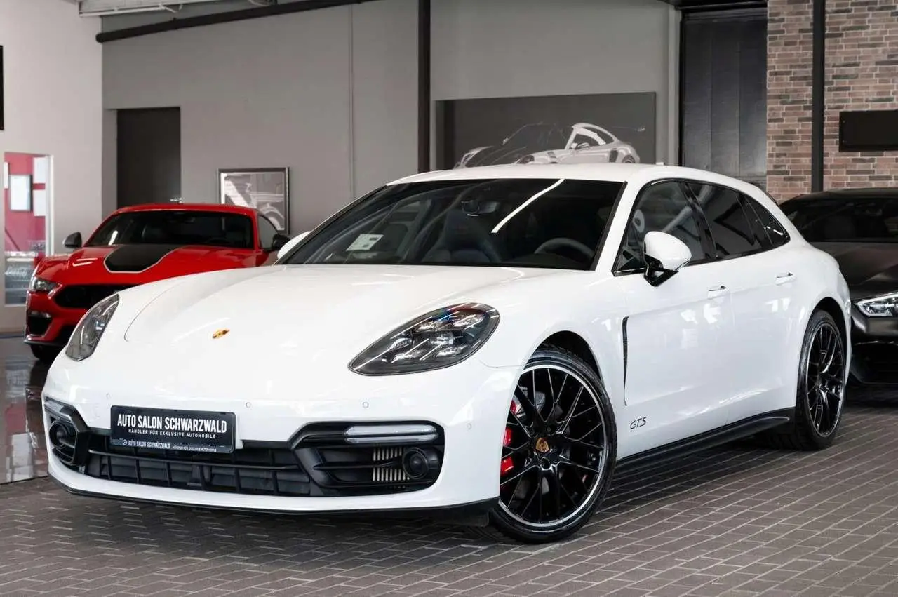 Photo 1 : Porsche Panamera 2019 Petrol