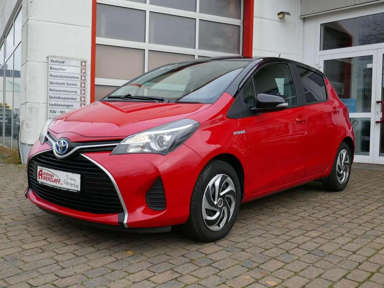 Photo 1 : Toyota Yaris 2015 Hybride