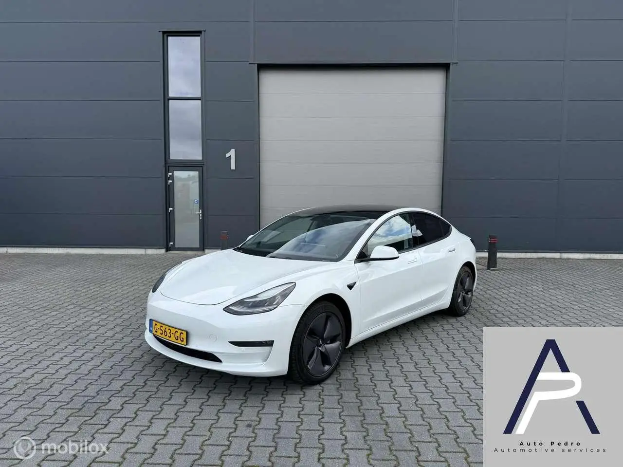 Photo 1 : Tesla Model 3 2019 Électrique