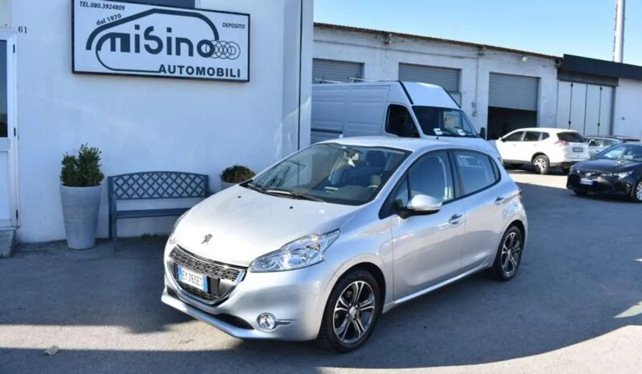 Photo 1 : Peugeot 208 2015 Diesel