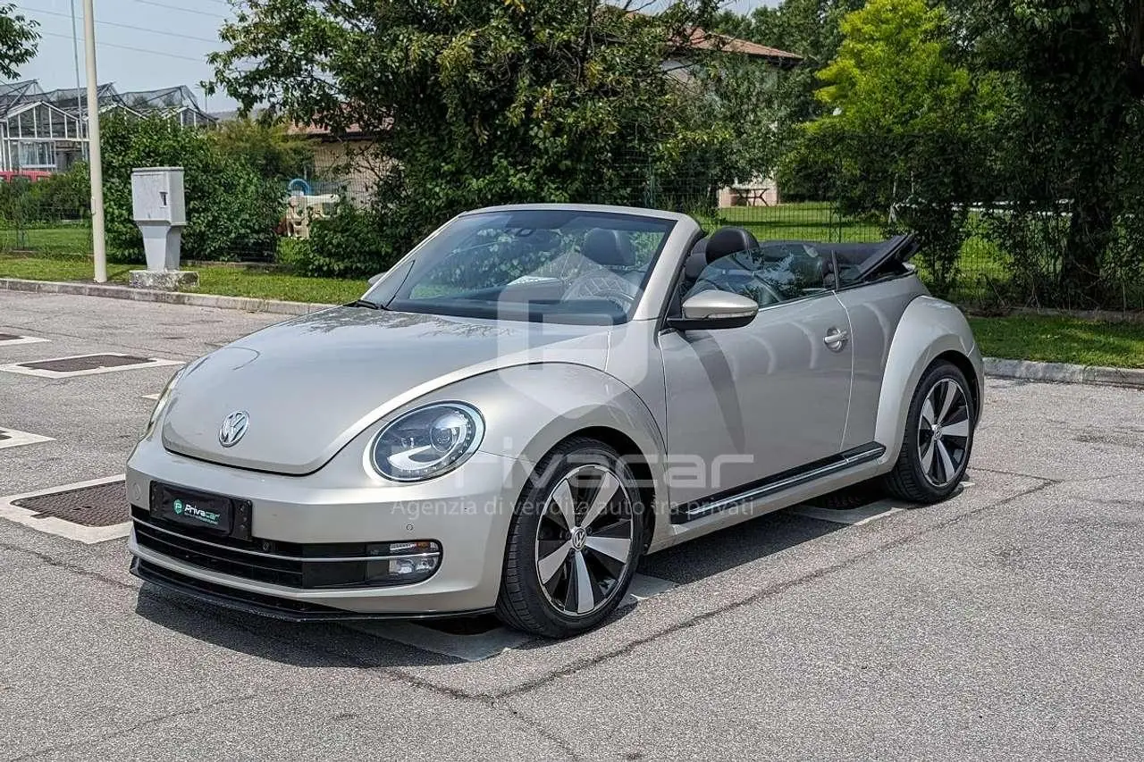 Photo 1 : Volkswagen Maggiolino 2015 Petrol