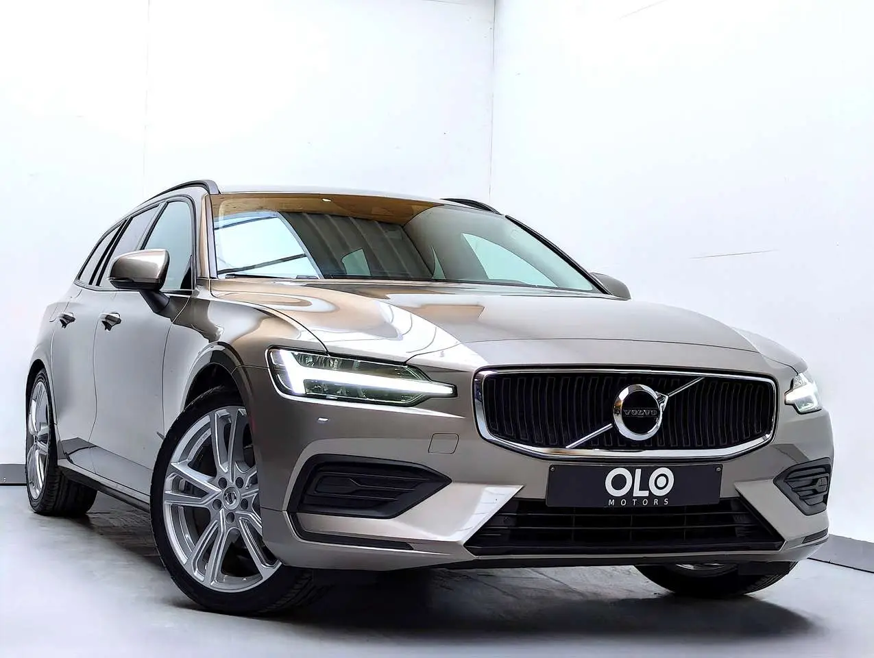 Photo 1 : Volvo V60 2018 Diesel