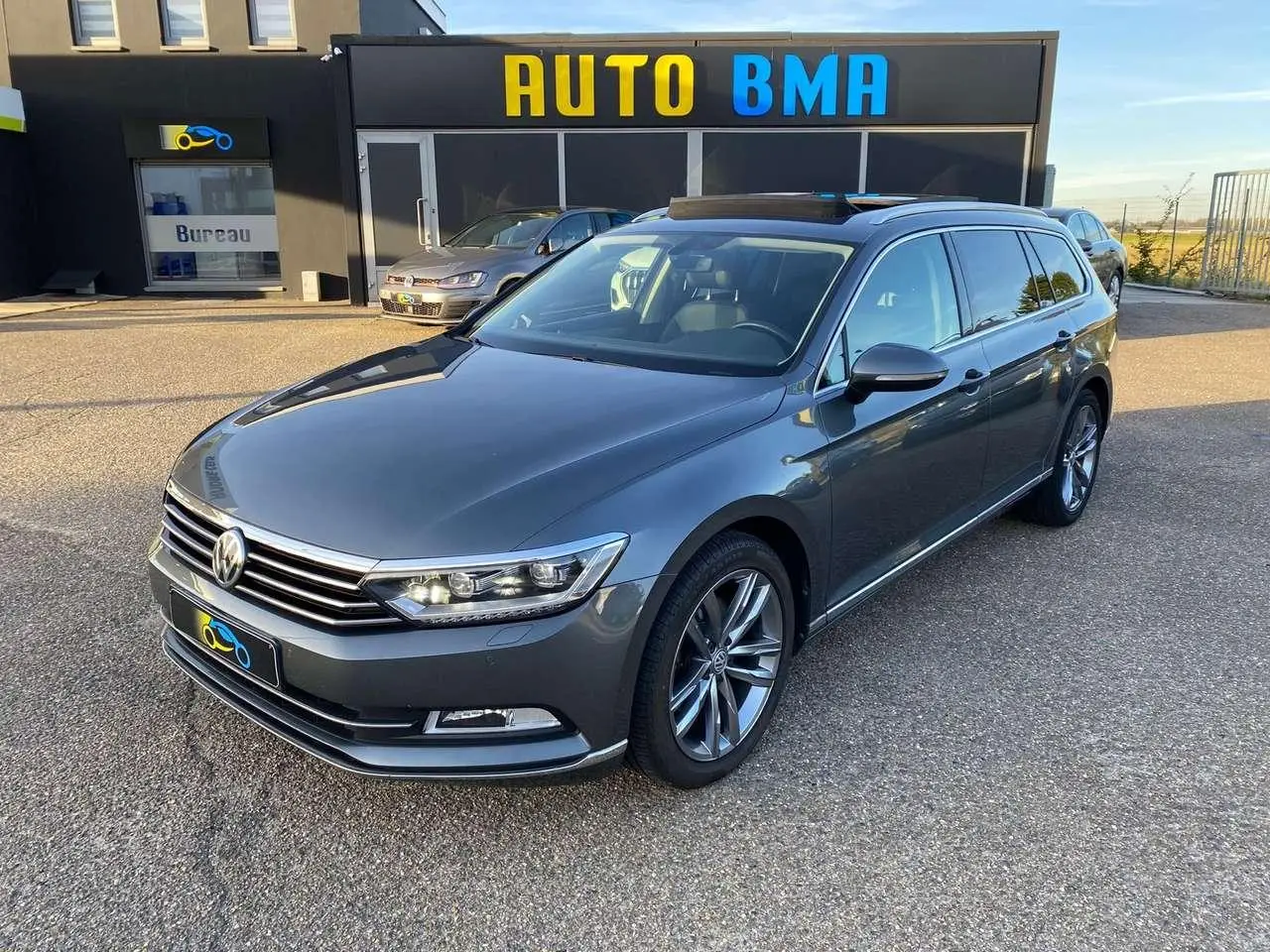 Photo 1 : Volkswagen Passat 2016 Petrol