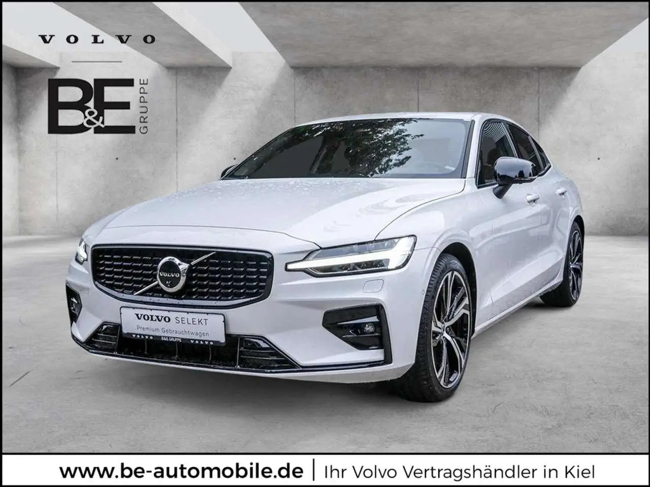 Photo 1 : Volvo S60 2024 Essence