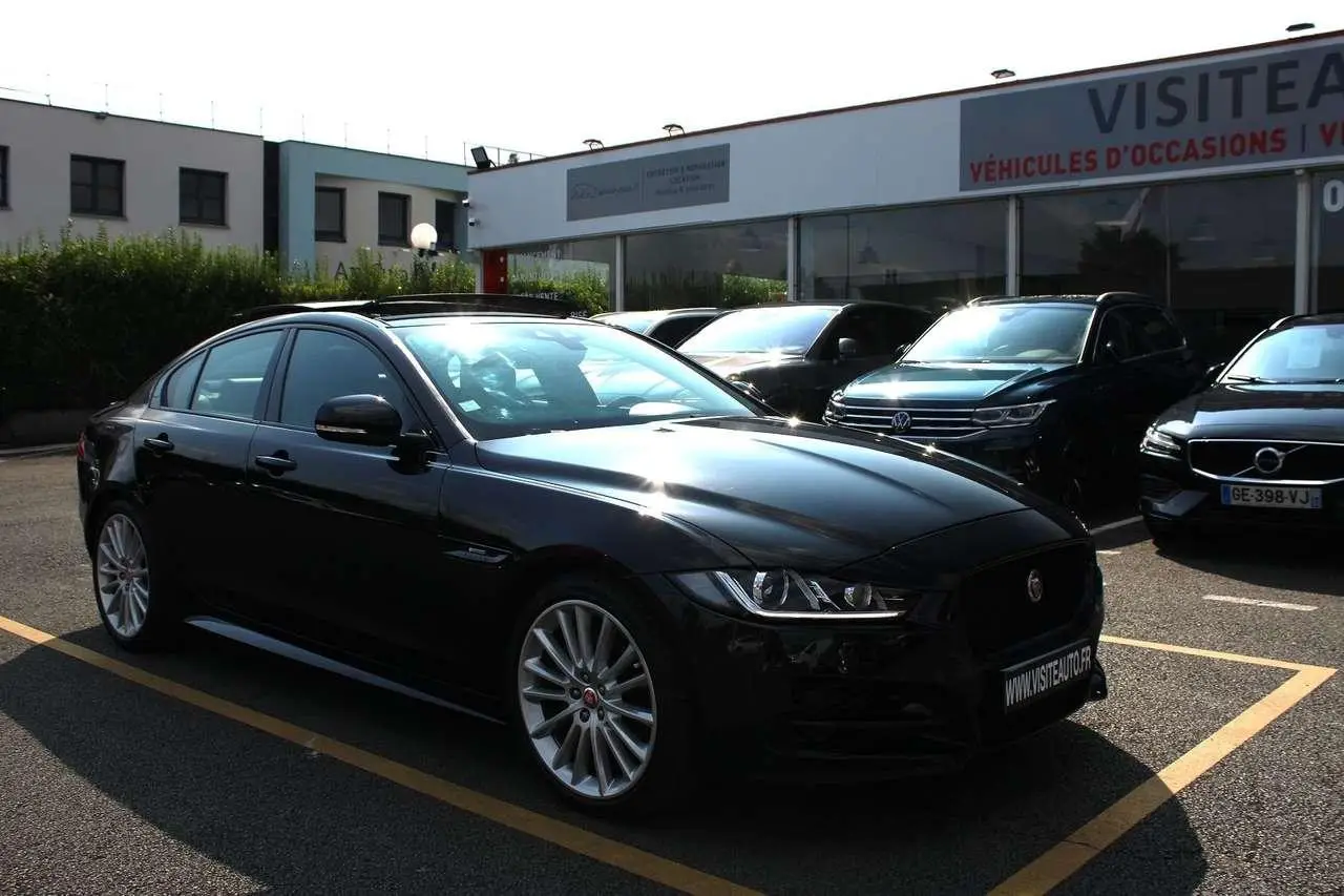 Photo 1 : Jaguar Xe 2016 Diesel