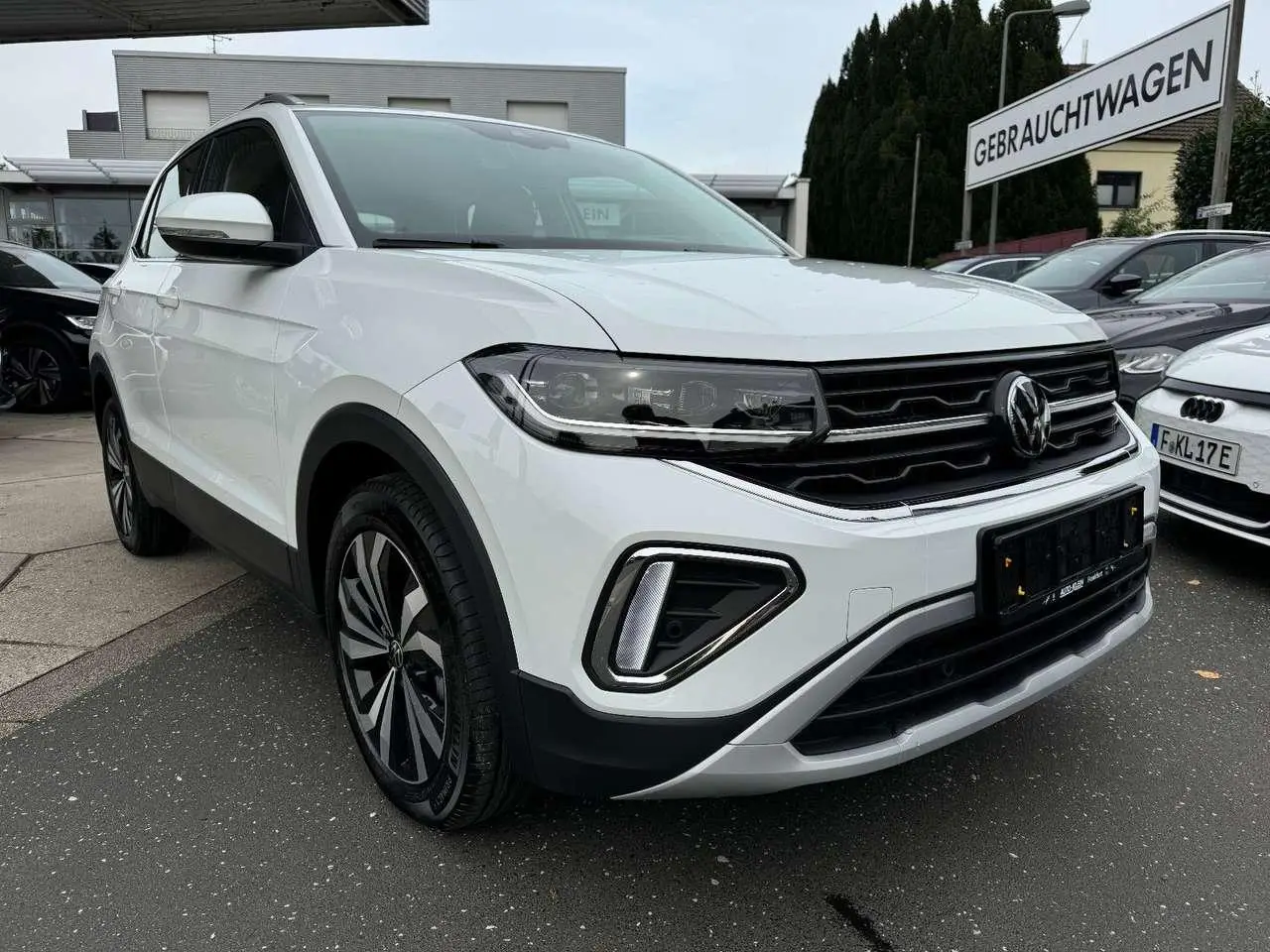 Photo 1 : Volkswagen T-cross 2024 Petrol