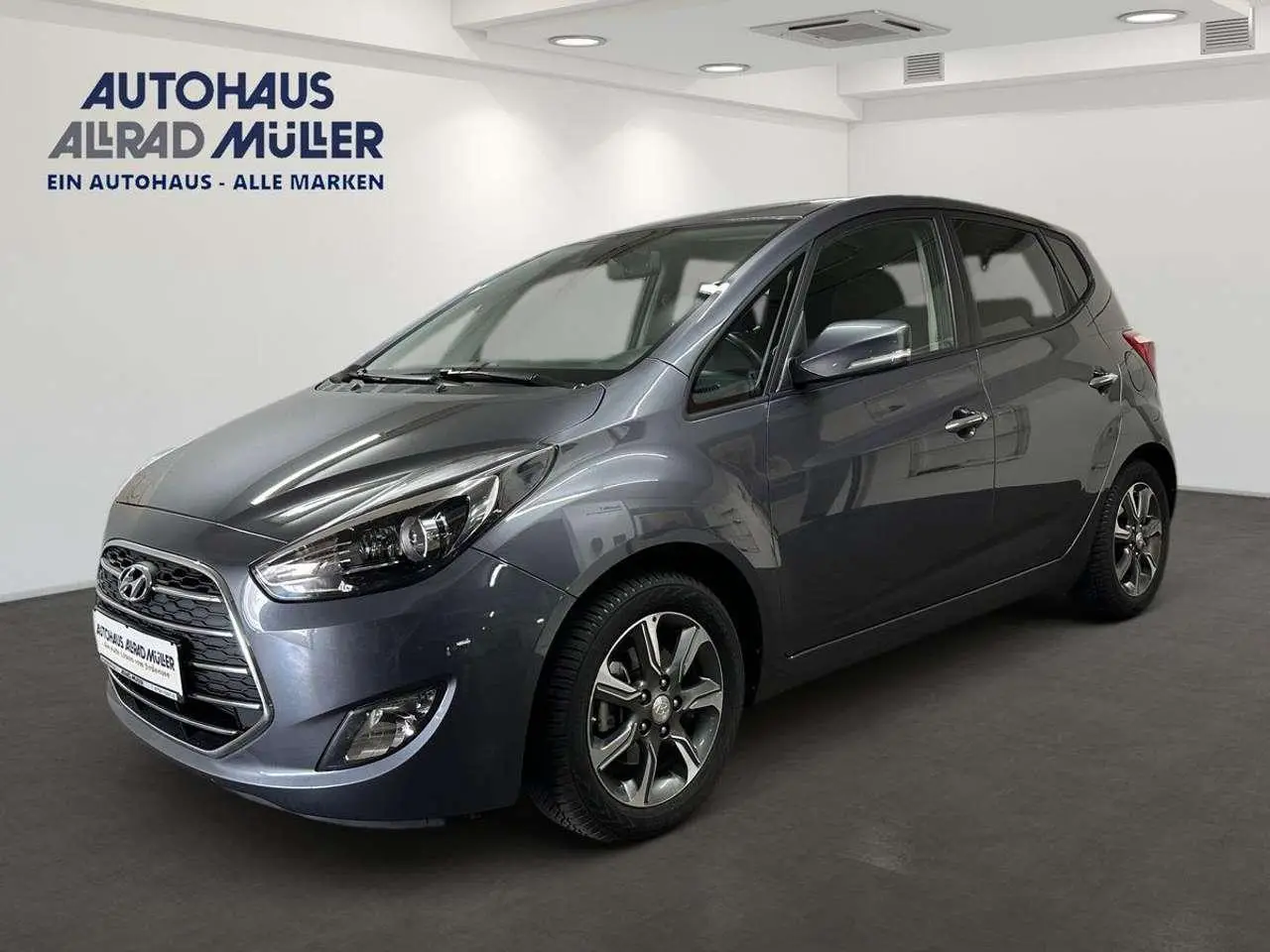 Photo 1 : Hyundai Ix20 2017 Petrol