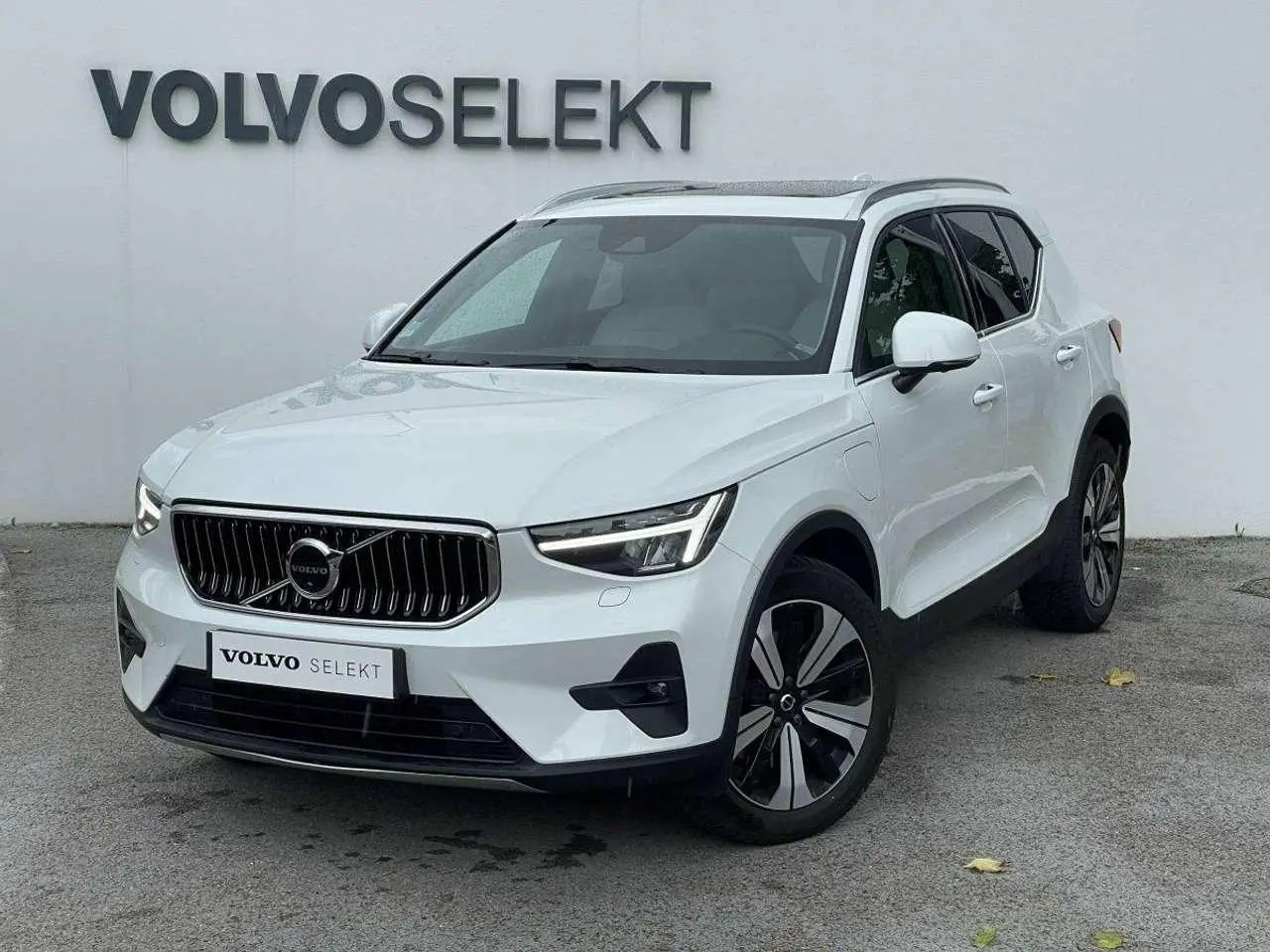 Photo 1 : Volvo Xc40 2022 Hybride