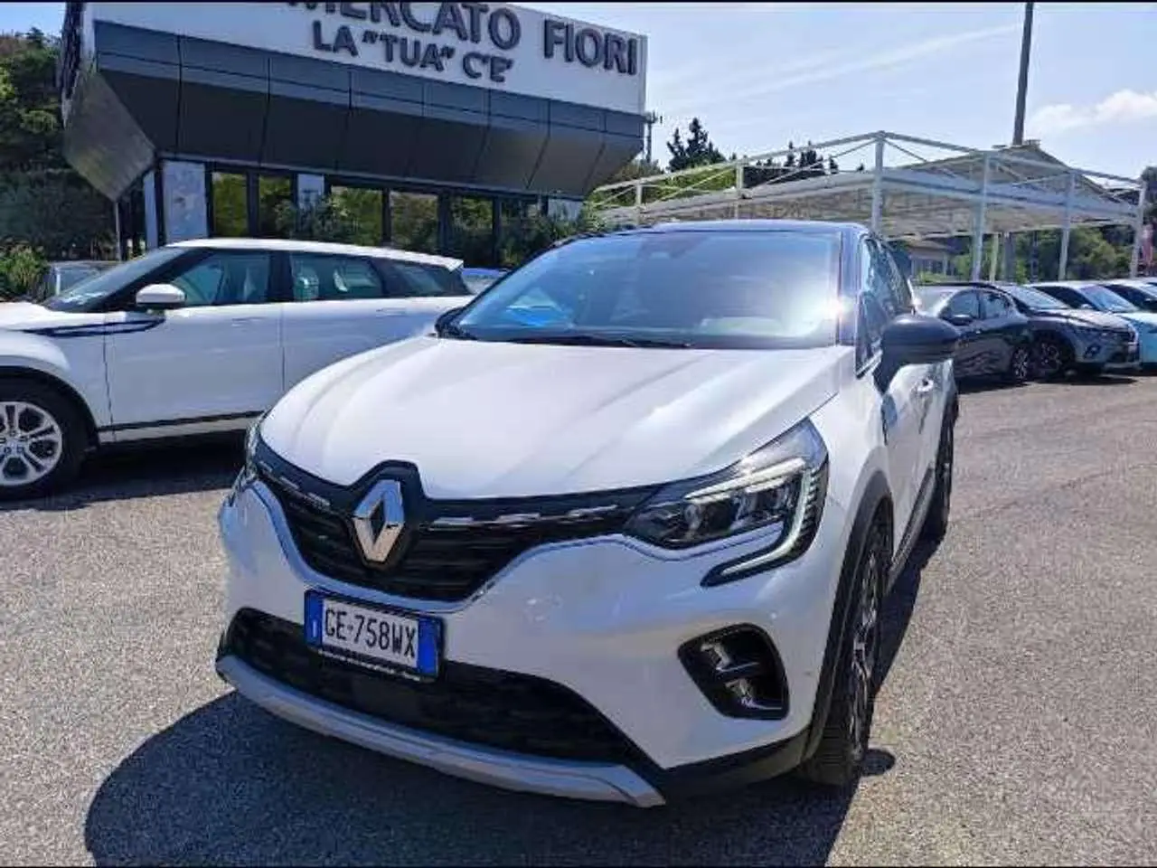 Photo 1 : Renault Captur 2021 Hybrid