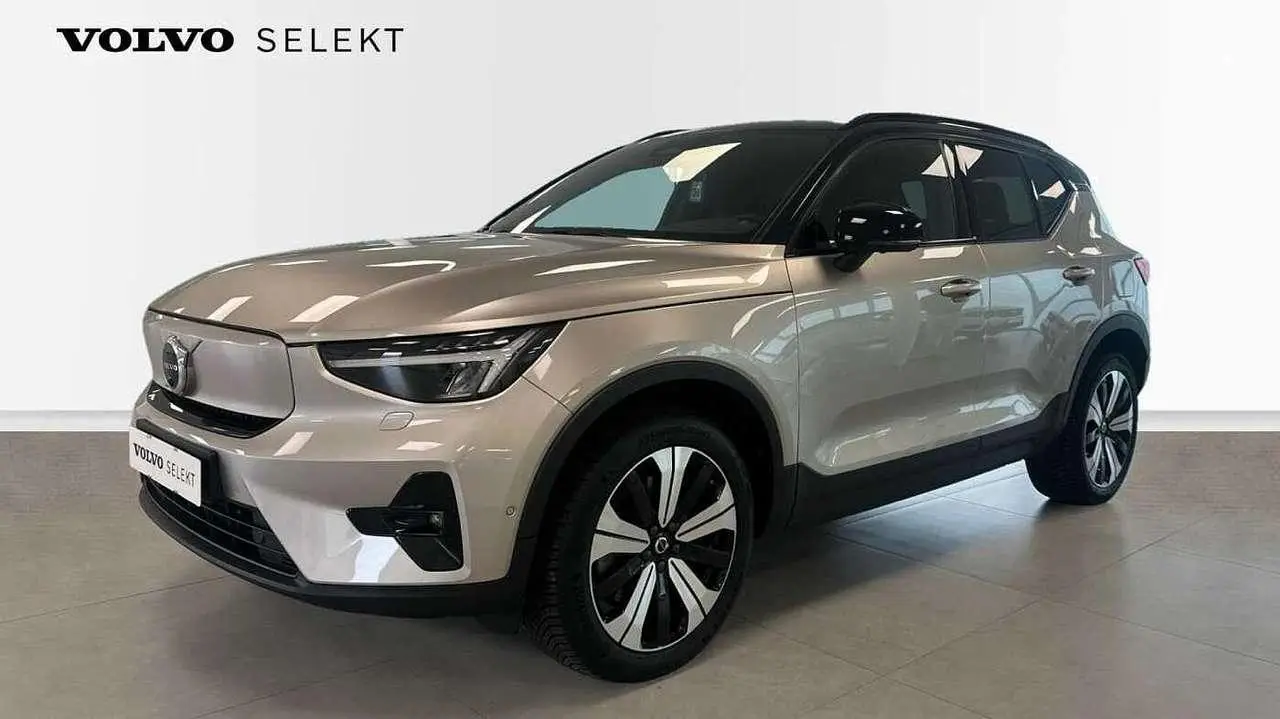 Photo 1 : Volvo Xc40 2022 Electric