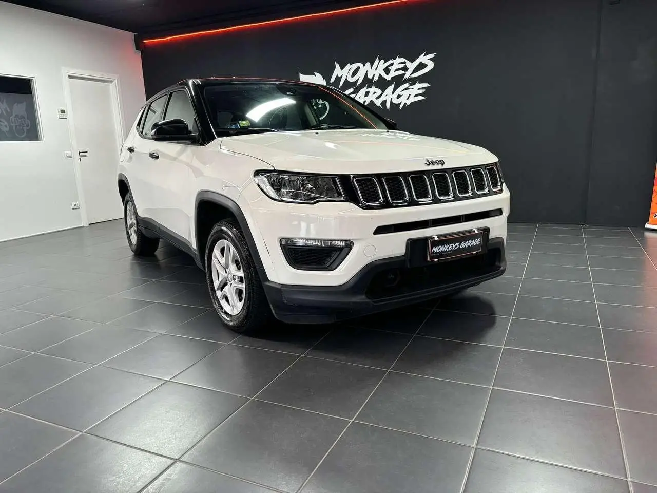 Photo 1 : Jeep Compass 2019 Petrol